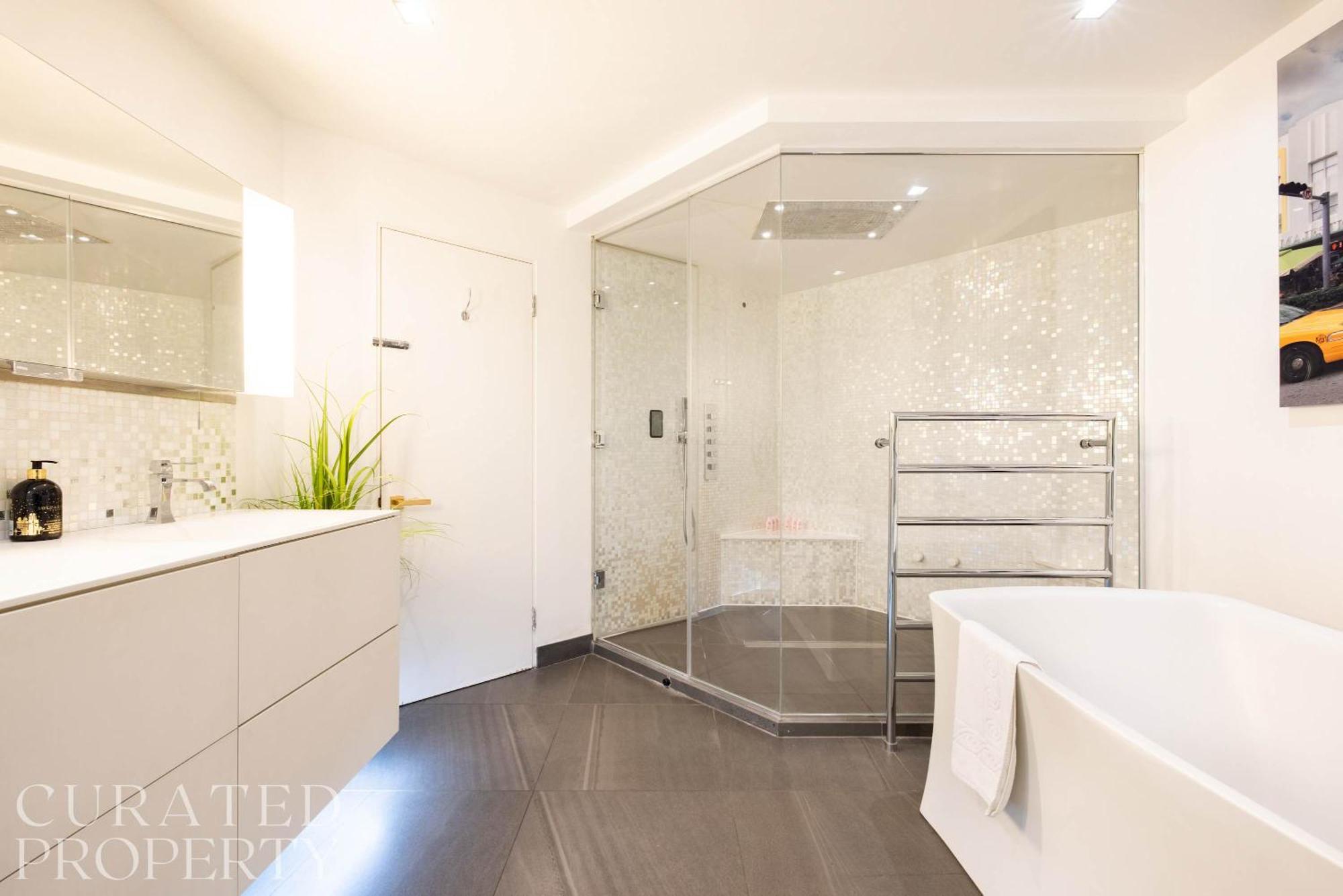 Amazingly Luxurious Loft Apartment, Soho - 3 Bedrooms, 2 Bath & Office Londra Dış mekan fotoğraf