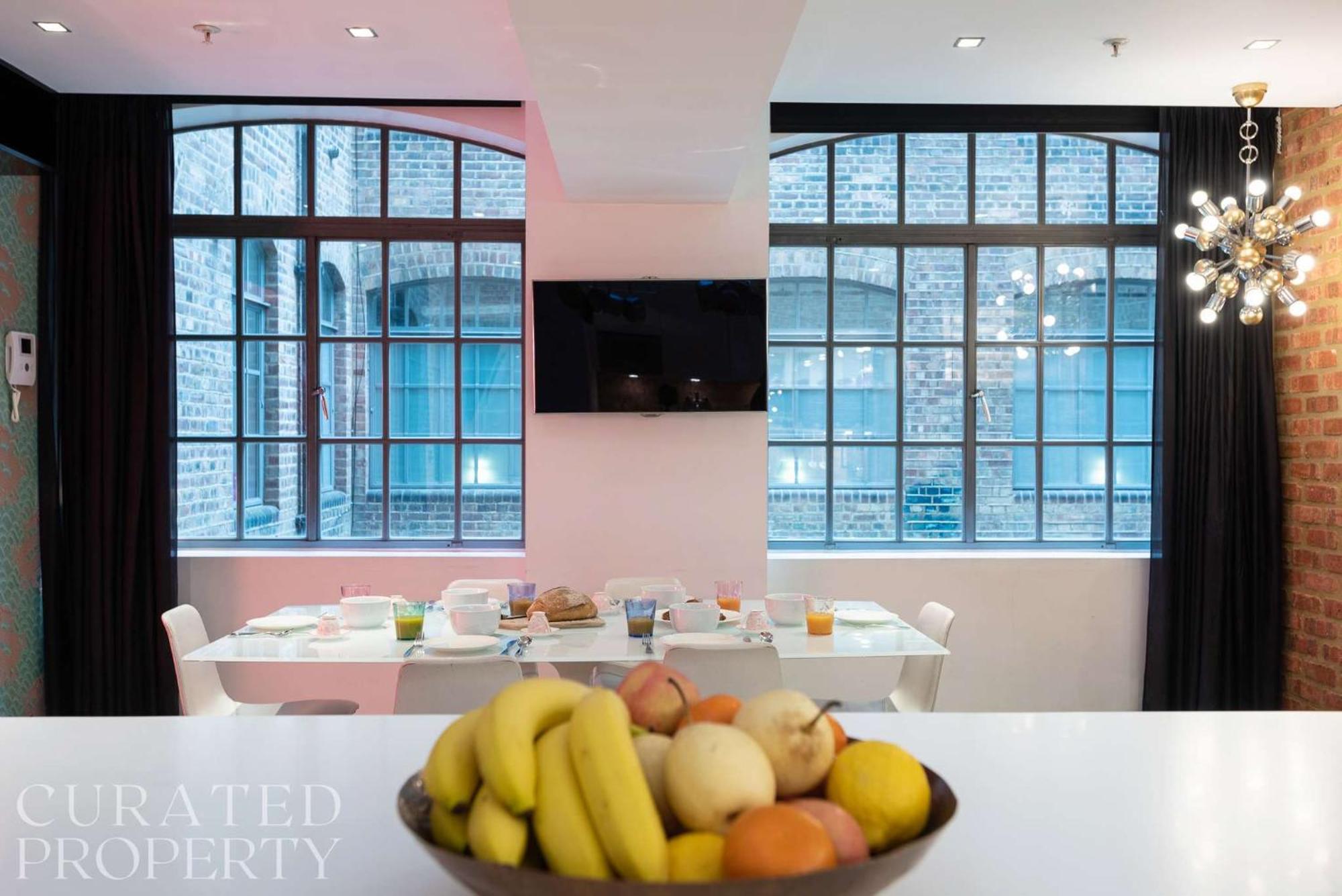 Amazingly Luxurious Loft Apartment, Soho - 3 Bedrooms, 2 Bath & Office Londra Dış mekan fotoğraf
