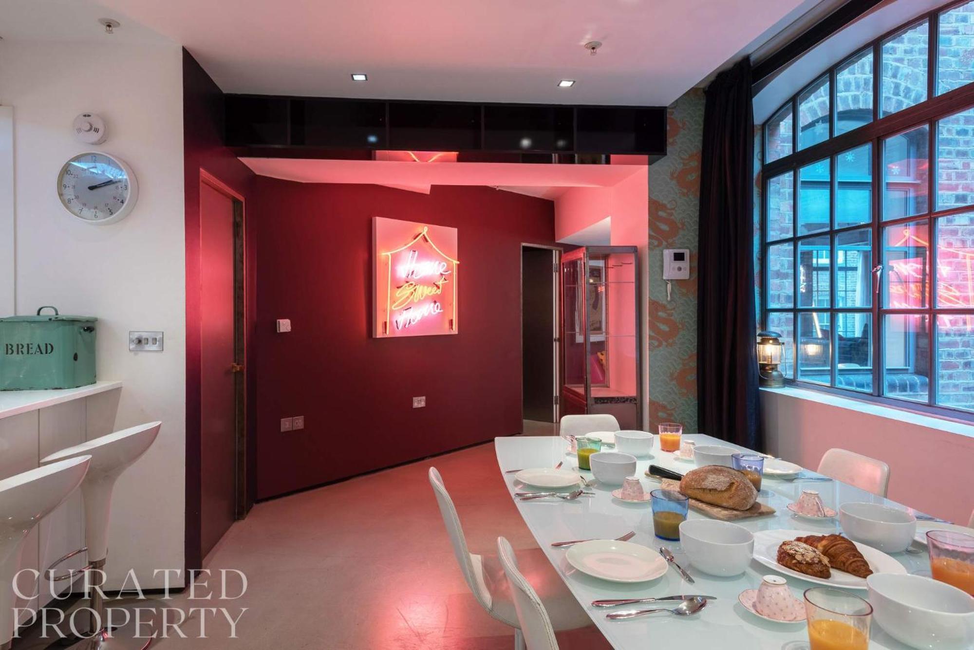 Amazingly Luxurious Loft Apartment, Soho - 3 Bedrooms, 2 Bath & Office Londra Dış mekan fotoğraf