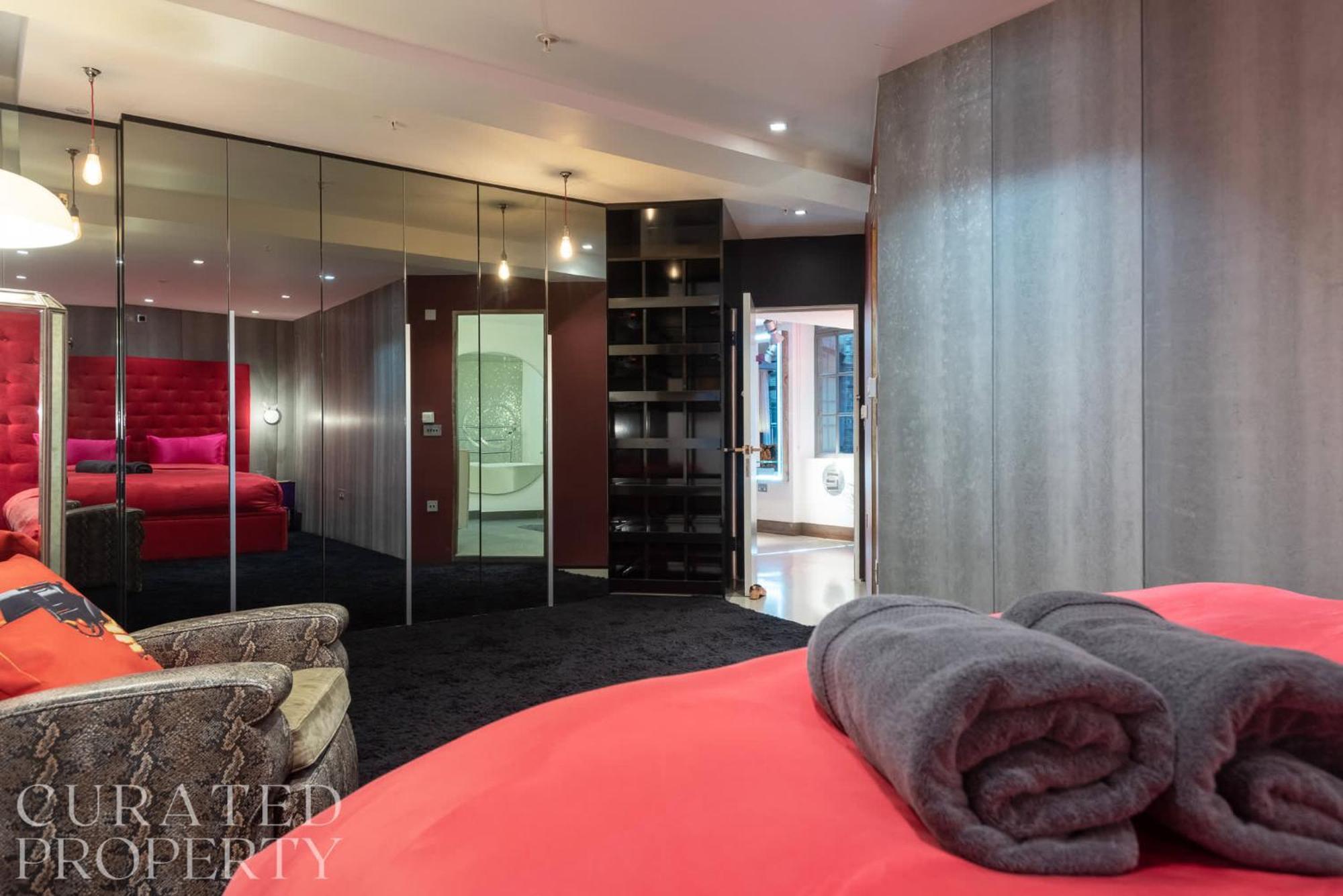 Amazingly Luxurious Loft Apartment, Soho - 3 Bedrooms, 2 Bath & Office Londra Dış mekan fotoğraf