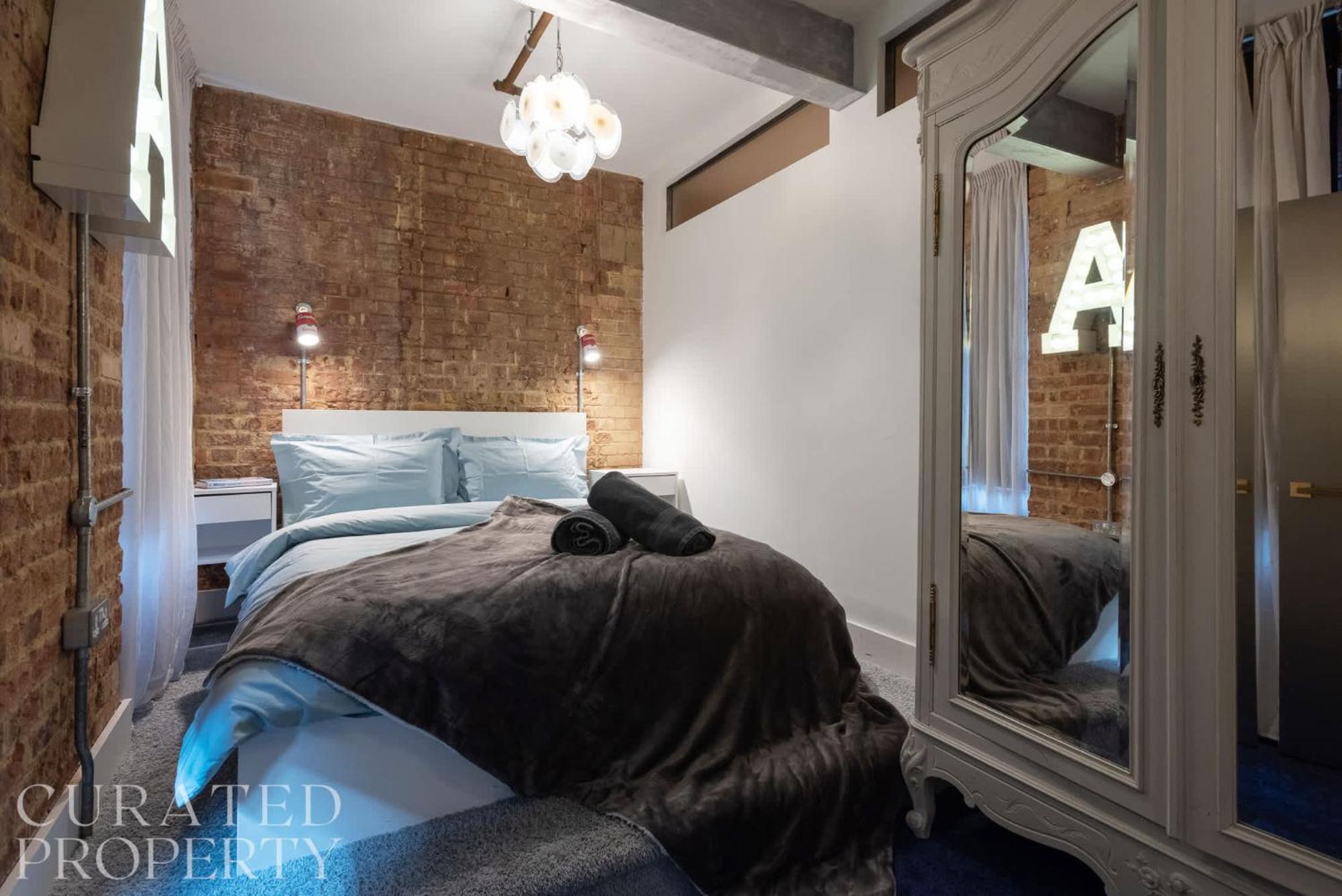 Amazingly Luxurious Loft Apartment, Soho - 3 Bedrooms, 2 Bath & Office Londra Dış mekan fotoğraf